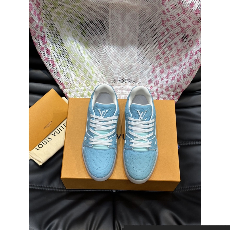 l**is V*t*n sneakers